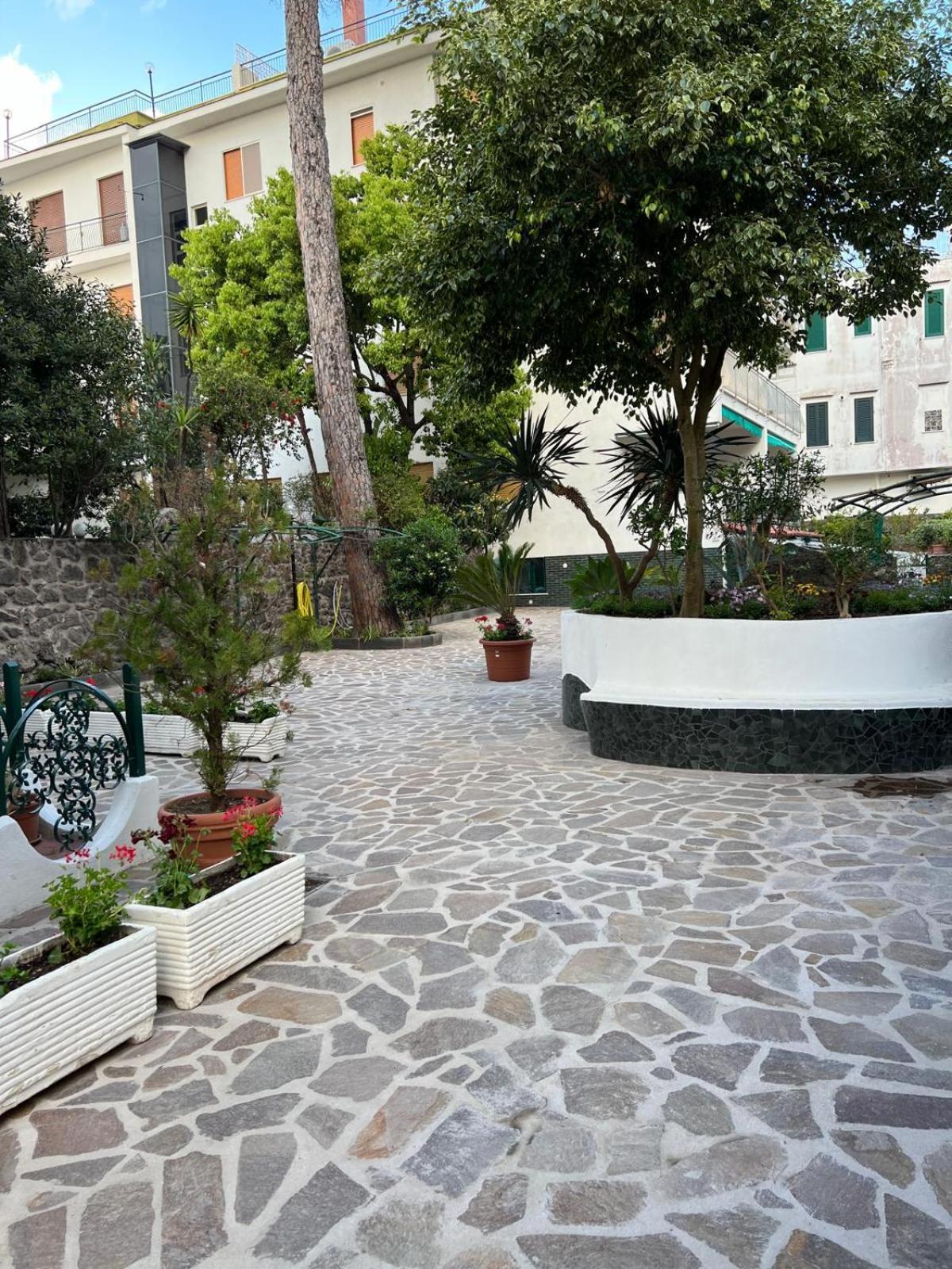 Casa Vacanza Imparo B&B Ísquia Exterior foto